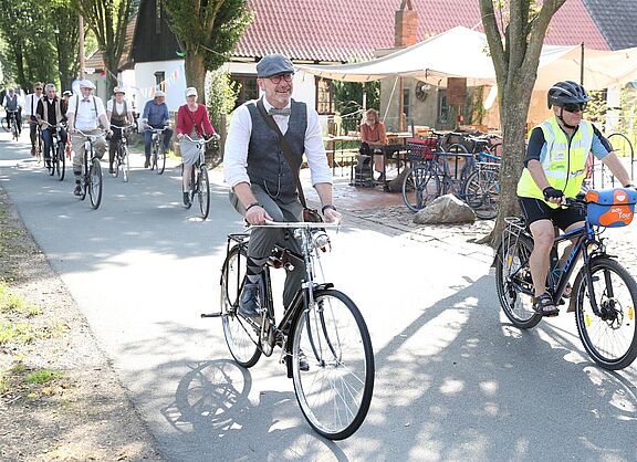 Start Tweet-Ride 24